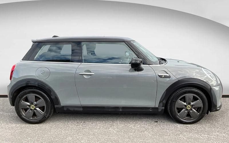 Used Mini Cooper Level 1 135 kW (184 HP) 2023 Hatchback