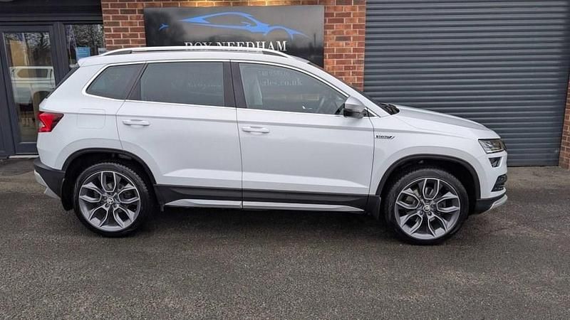 Used Skoda Karoq Scout 4x4 150 HP (110 kW) 2019 White SUV
