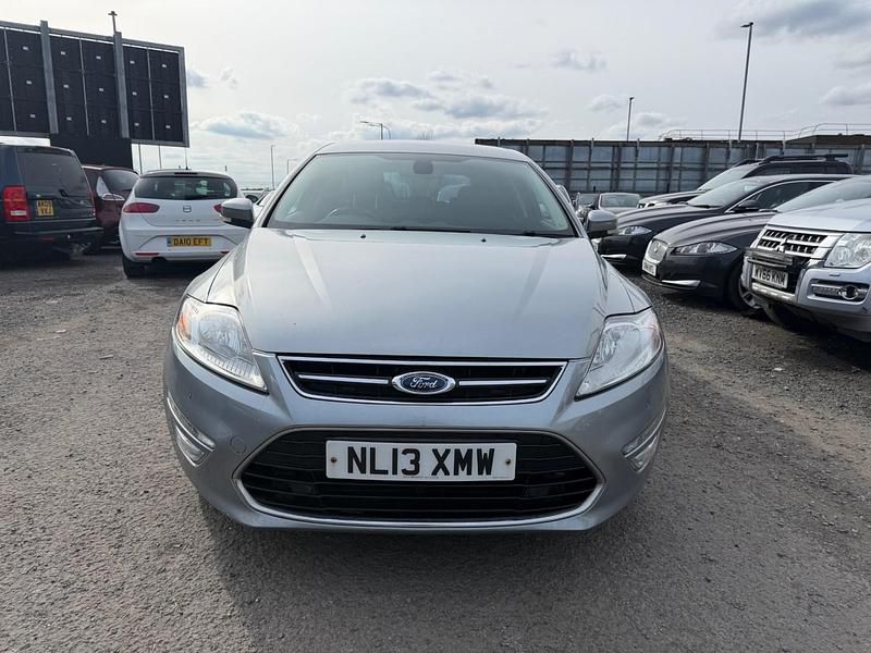 Used Ford Mondeo Titanium 140 HP (102 kW) 2013 Silver Estate