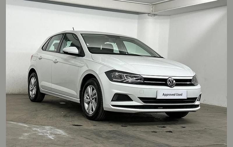 Used VW Polo SE 65 HP (47 kW) 2019 White Hatchback