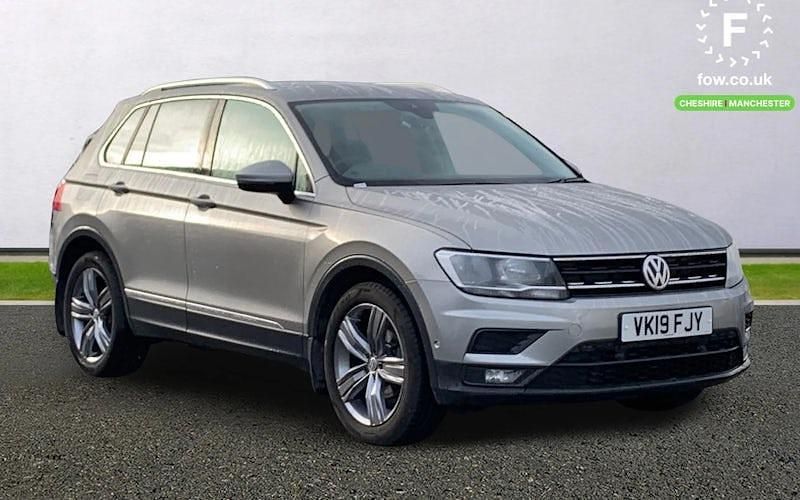 Silver Used 2019 VW Tiguan Match SUV | £16,099 (Fair price) - Image 1/4