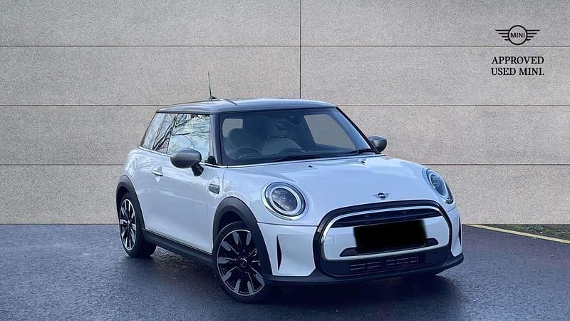 Used Mini Cooper Exclusive 134 HP (98 kW) 2023 White Hatchback
