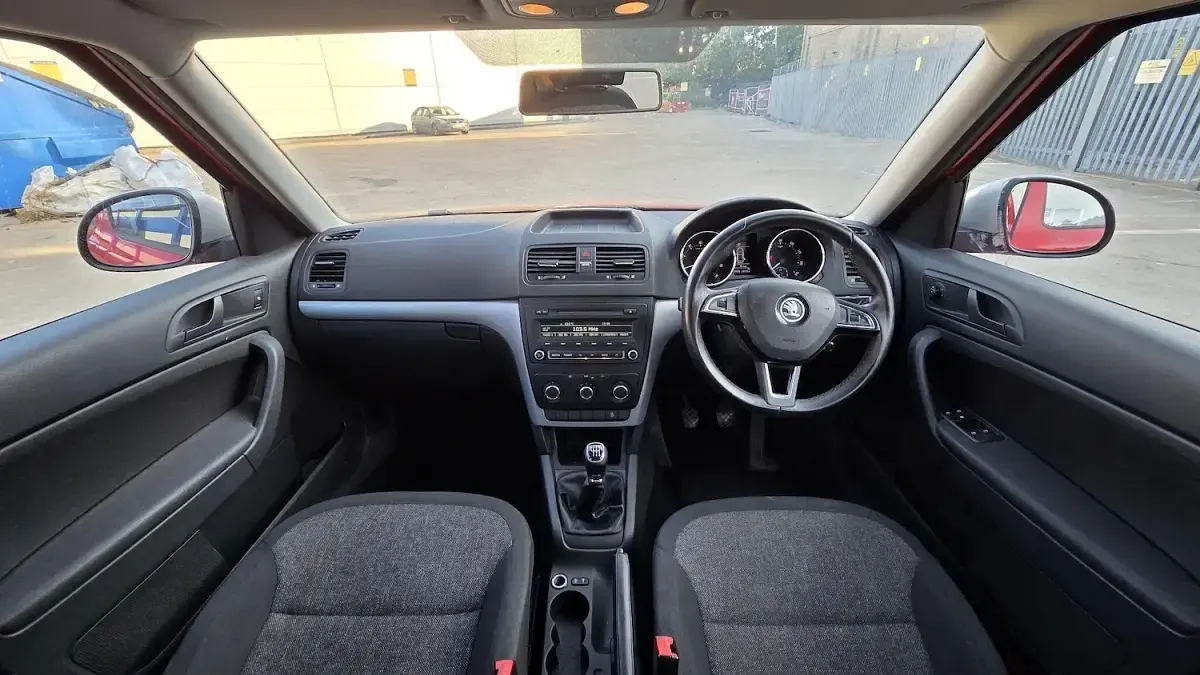 Used Skoda Yeti 105 HP (77 kW) 2014 Red SUV