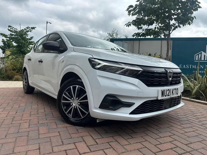 White Used 2021 Dacia Sandero Essentiel Hatchback | £4,995 (Super price) - Image 1/4
