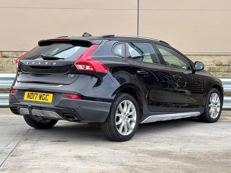 Used Volvo V40 Pro 2017 Black Hatchback