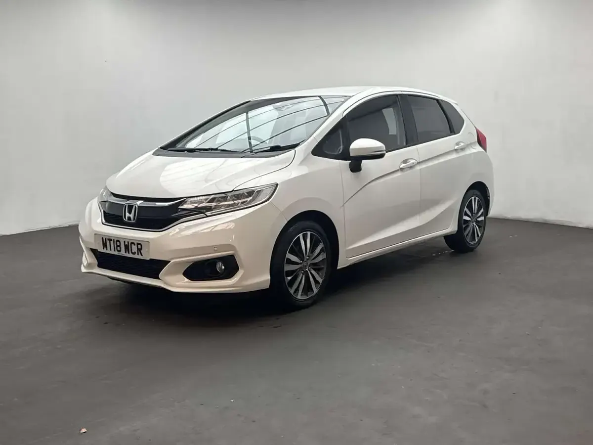 Used Honda Jazz EX 102 HP (75 kW) 2018 White Hatchback