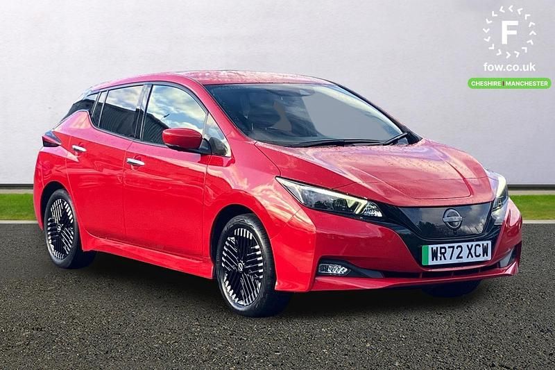 Used Nissan Leaf 360º 110 kW (150 HP) 2022 Red Hatchback