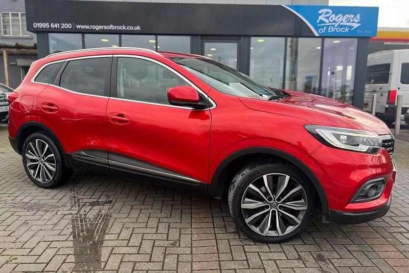 Used Renault Kadjar Iconic 116 HP (85 kW) 2019 Red SUV