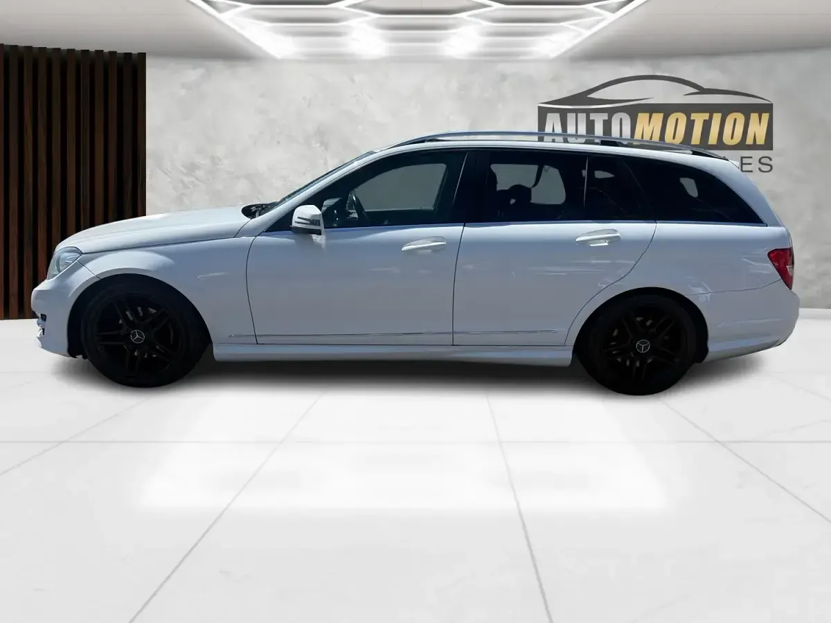 Used Mercedes C250 AMG 2012 White Estate