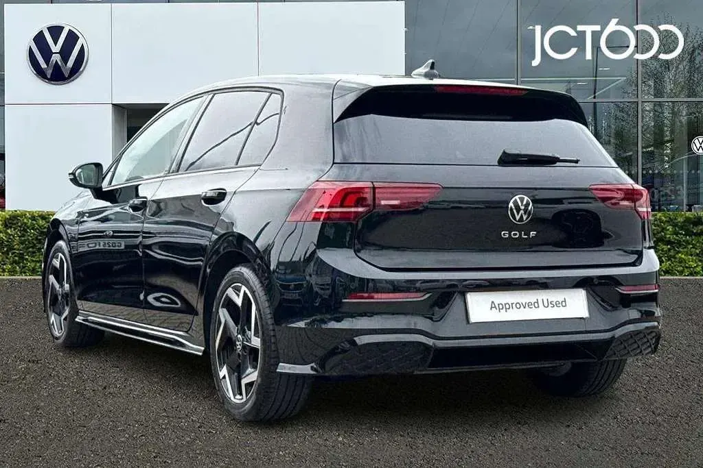 Used VW Golf VIII R-line 147 HP (108 kW) 2025 Black Hatchback