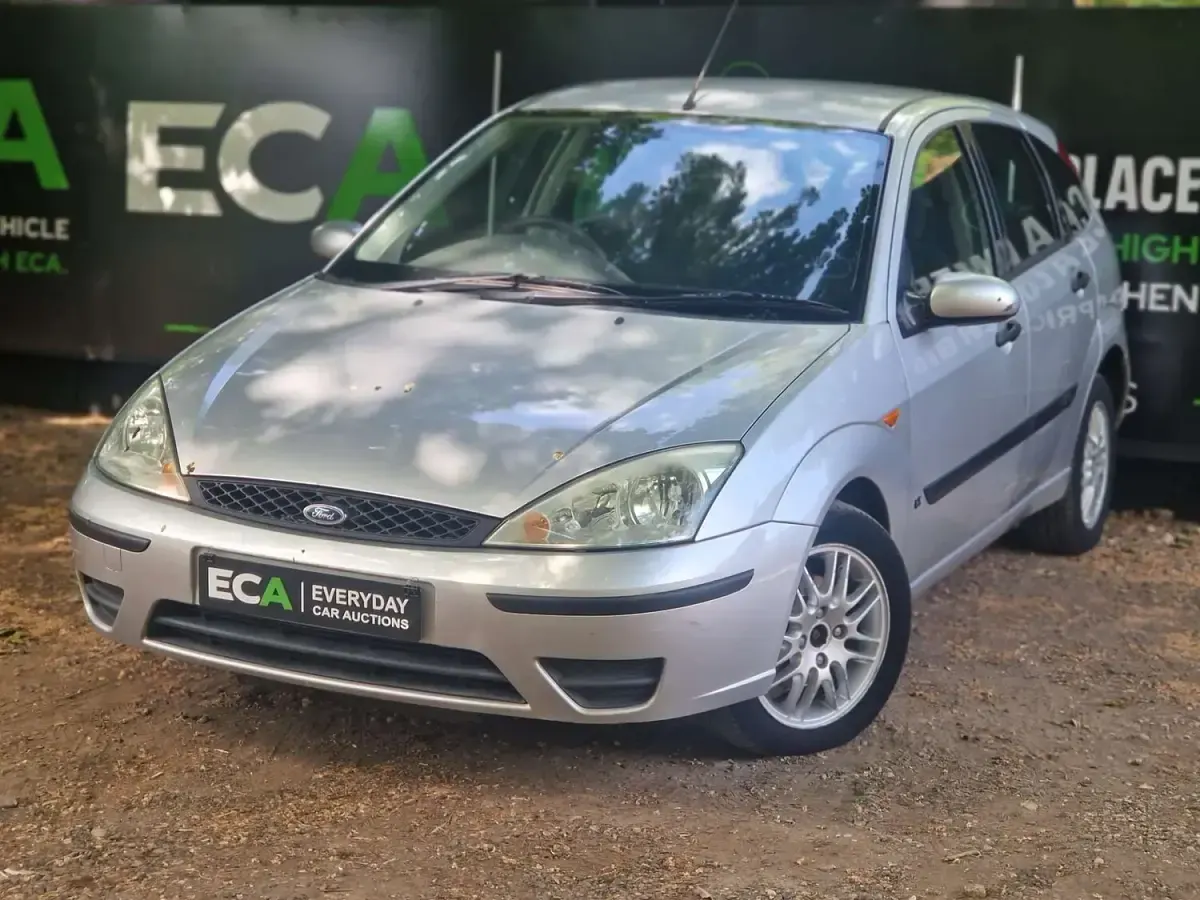 Used Ford Focus 100 HP (73 kW) 2004 Silver Hatchback