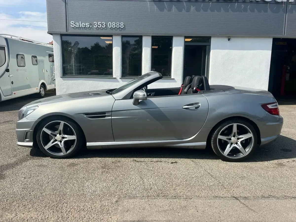 Used Mercedes SLK250 AMG 204 HP (150 kW) 2015 Silver Cabriolet