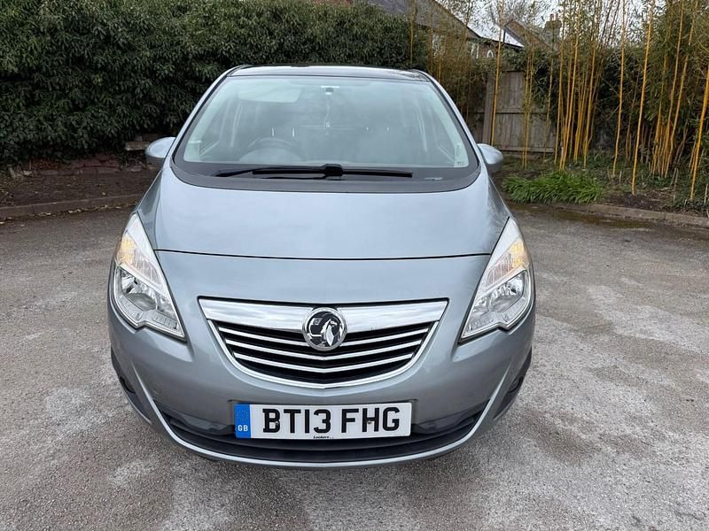Used Vauxhall Meriva 140 HP (102 kW) 2013 Silver MPV