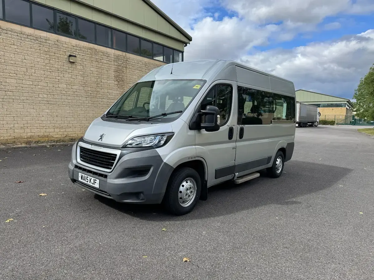 Used Peugeot Boxer 130 HP (95 kW) 2015 Silver Van