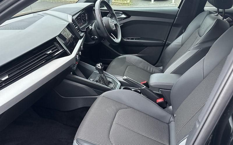 Used Audi A1 Sportback S-Line 110 HP (80 kW) 2024 Hatchback