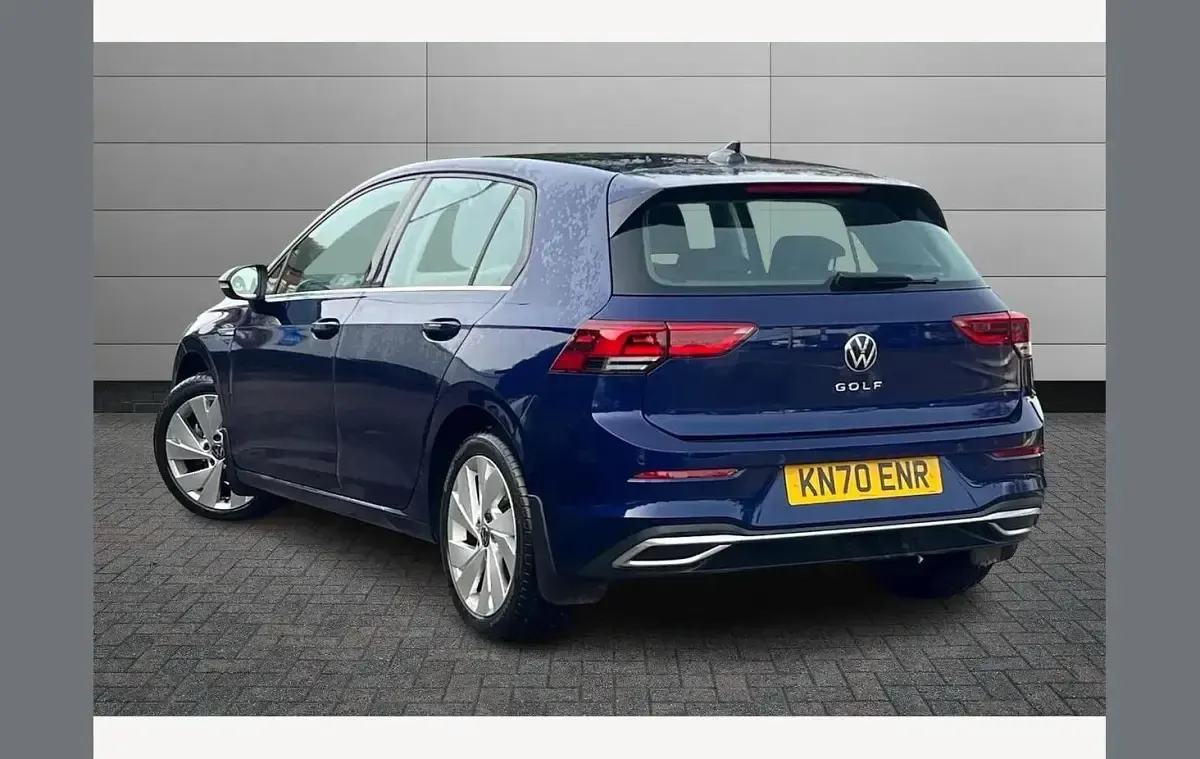 Used VW Golf VIII Style 147 HP (108 kW) 2020 Blue Hatchback