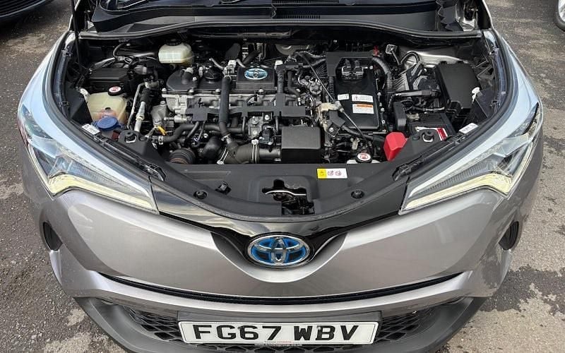 Used Toyota C-HR 122 HP (89 kW) 2019 SUV