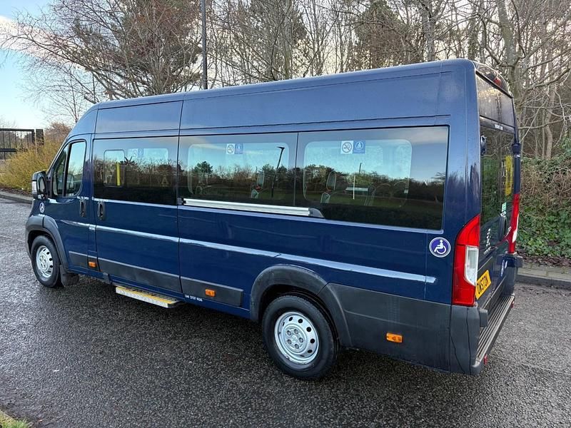 Used Peugeot Boxer 130 HP (95 kW) 2018 Blue Van