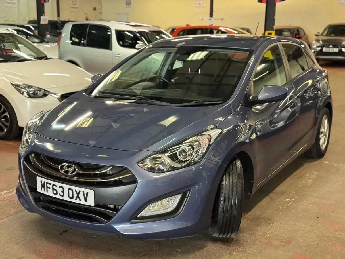 Begagnad Hyundai i30 Active 2013 Blå Halvkombi