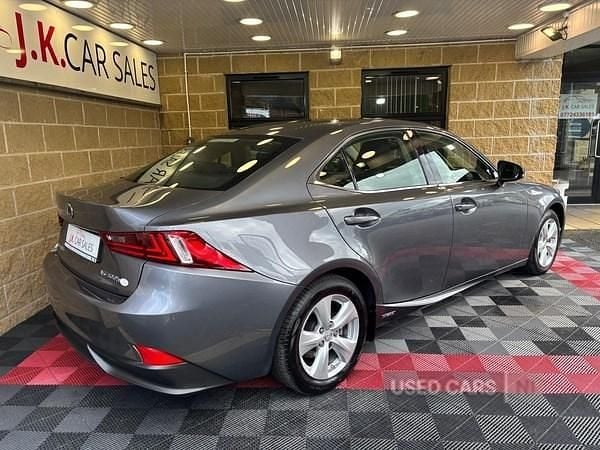 Used Lexus IS300h 223 HP (164 kW) 2013 Grey Sedan