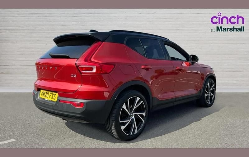 Usado Volvo XC40 R-Design 150 HP (110 kW) 2020 Vermelho SUV