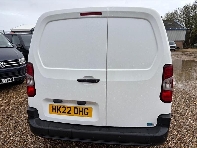 Used Citroën Berlingo 2022 White MPV