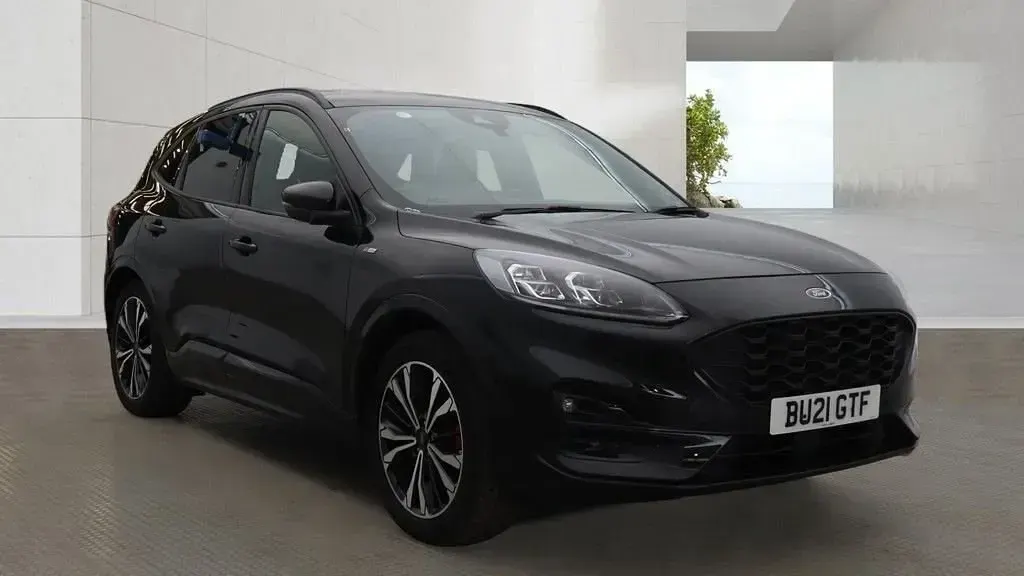 Używany Ford Kuga ST-Line X 120 KM (88 kW) 2021 Czarny SUV