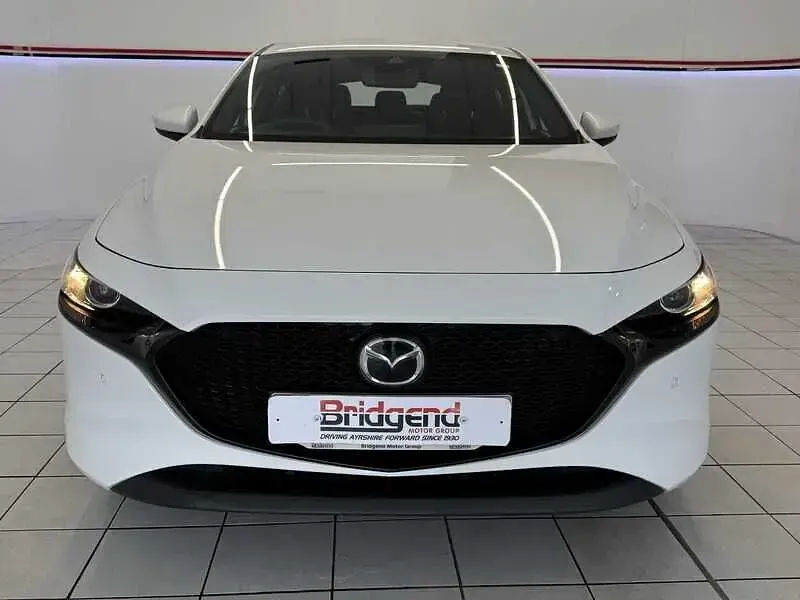 Used Mazda 3 2022 White Hatchback