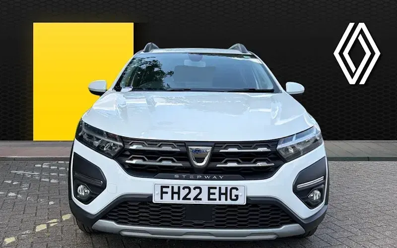 Used Dacia Sandero Comfort 91 HP (66 kW) 2022 White Hatchback