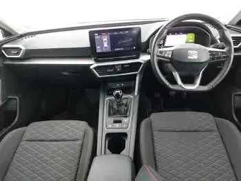 Begagnad Seat Leon FR 110 HK (80 kW) 2024 Grå Halvkombi