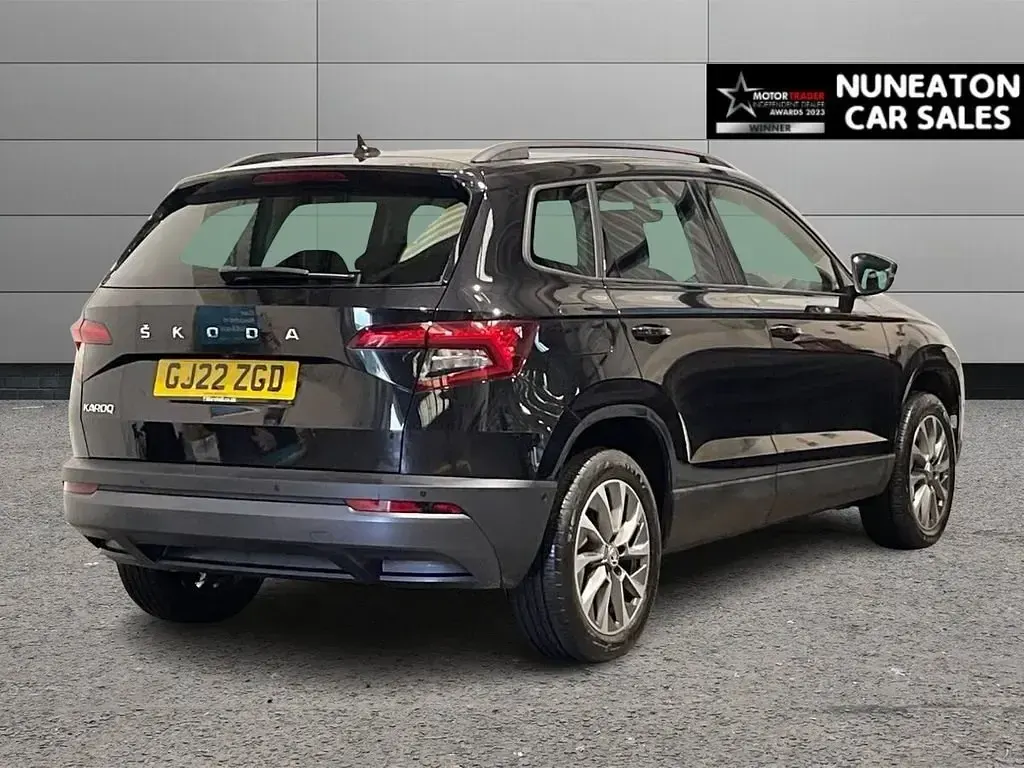 Second-hand Skoda Karoq SE Drive 150 CP (110 kW) 2022 Negru SUV