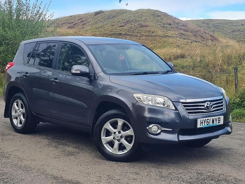 Grey Used 2011 Toyota RAV4 SUV | £5,995 (Fair price) - Image 1/4