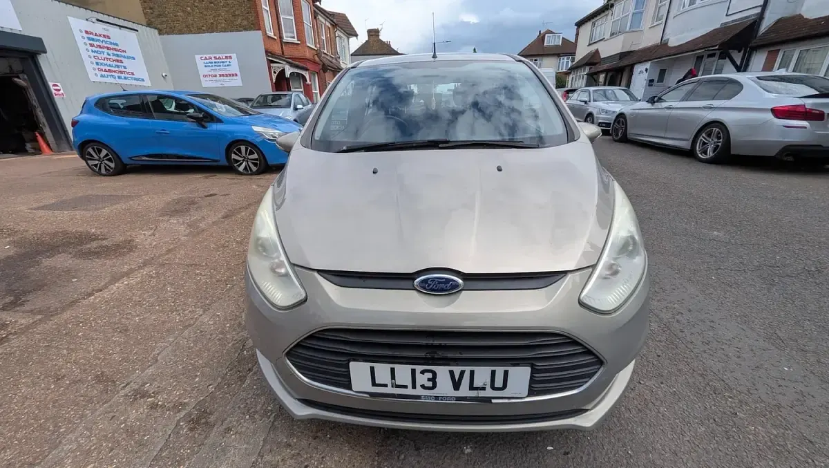 Used Ford B-MAX Zetec 2013 Silver MPV
