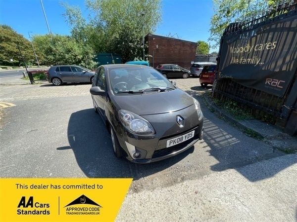 Black Used 2008 Renault Twingo Dynamique Hatchback | £2,495 (A bit pricey) - Image 1/1