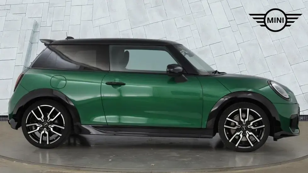 Used Mini Cooper S Hatch 201 HP (147 kW) 2025 Green Hatchback