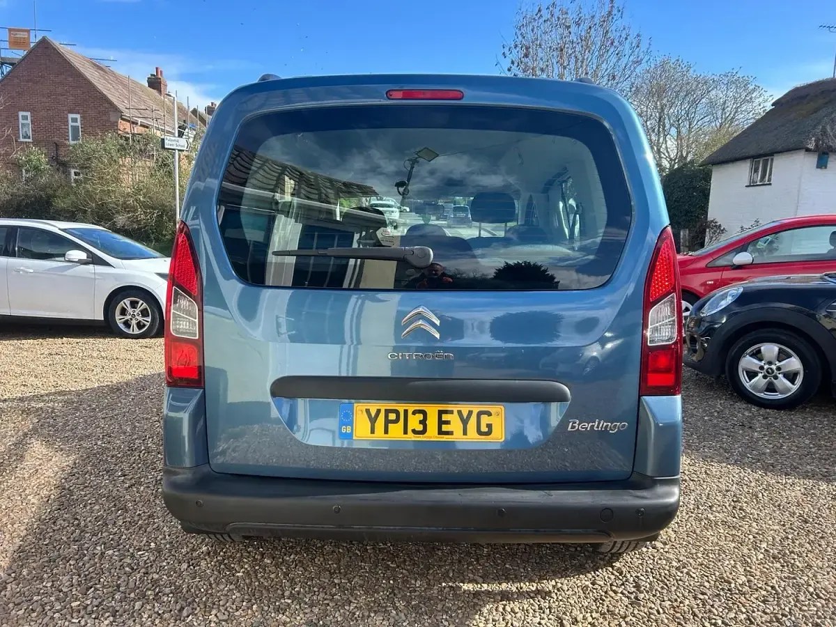Used Citroën Berlingo XTR 90 HP (66 kW) 2013 Blue MPV
