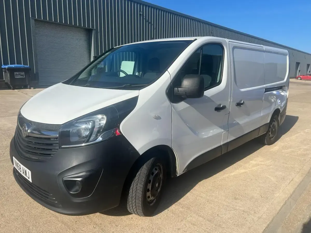 Usado Vauxhall Vivaro 2018 Branco