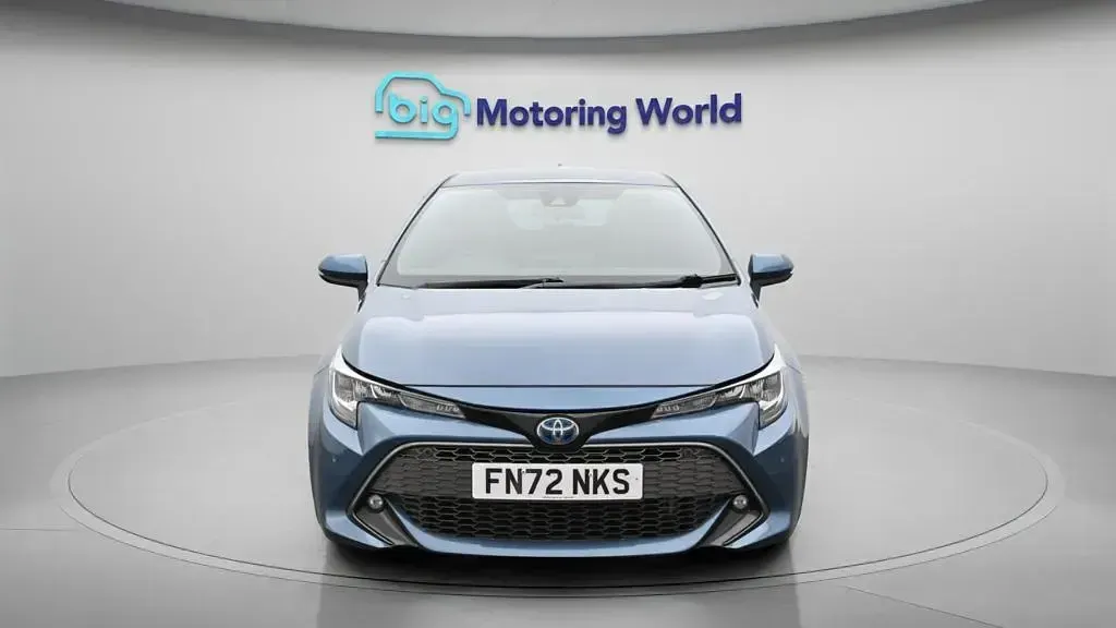 Usado Toyota Corolla 122 CV (89 kW) 2022 Azul Utilitario