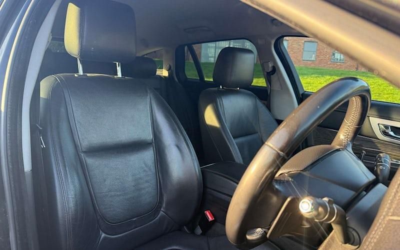 Used Jaguar XF Luxury 200 HP (147 kW) 2015 Sedan