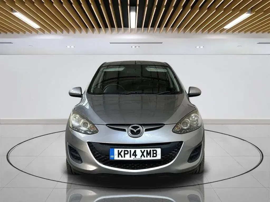 Used Mazda 2 84 HP (61 kW) 2014 Silver Hatchback