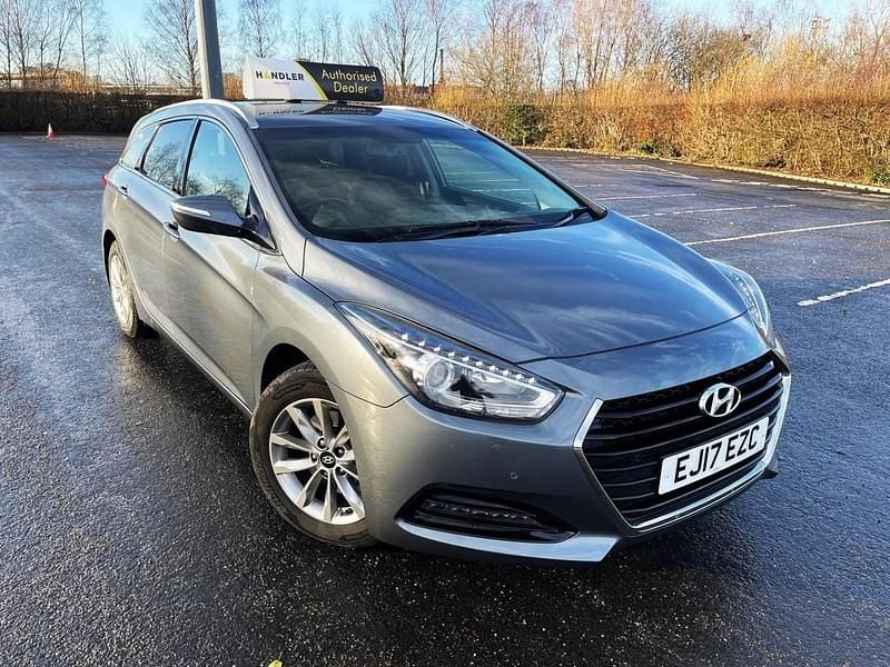 Silver Used 2017 Hyundai i40 SE Estate | £5,550 (Fair price) - Image 1/4