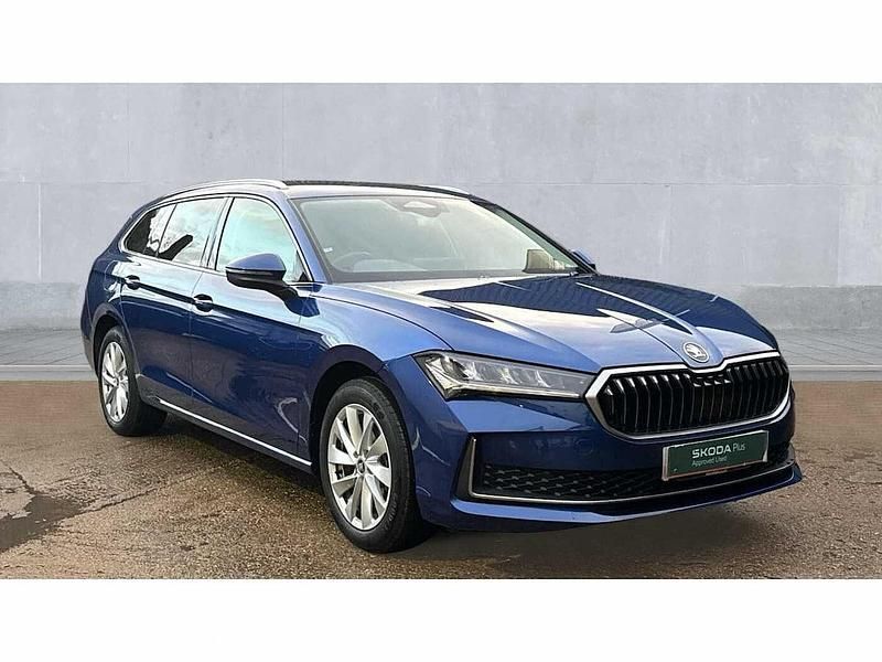 Blue Used 2025 Skoda Superb SE Technology Estate | £25,990 (Fair price) - Image 1/4