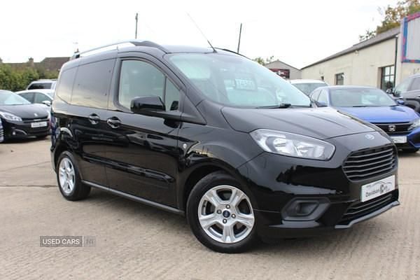 Black Used 2020 Ford Tourneo Courier Zetec MPV | £13,990 (Expensive) - Image 1/4