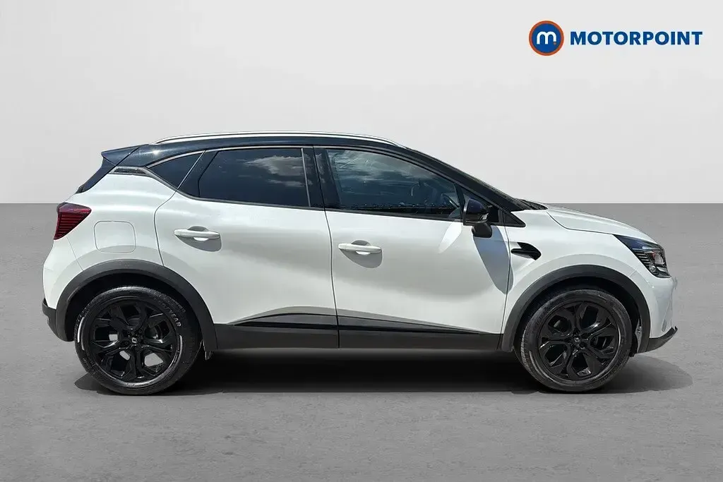 Used Renault Captur Rive Gauche 91 HP (66 kW) 2022 White/black SUV