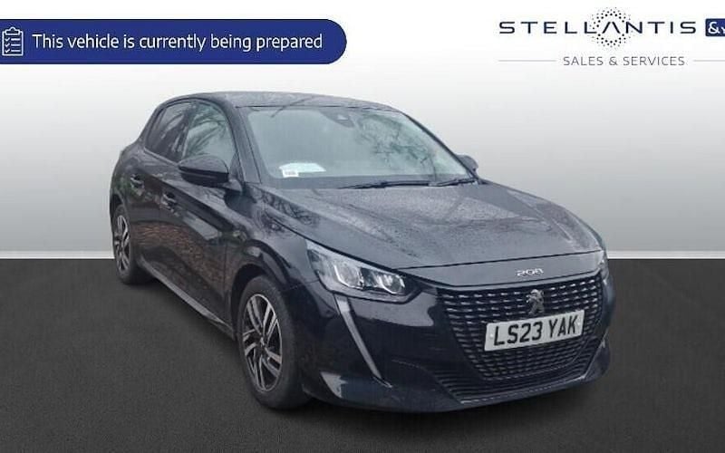 Used Peugeot 208 Allure+ 102 HP (75 kW) 2023 Hatchback