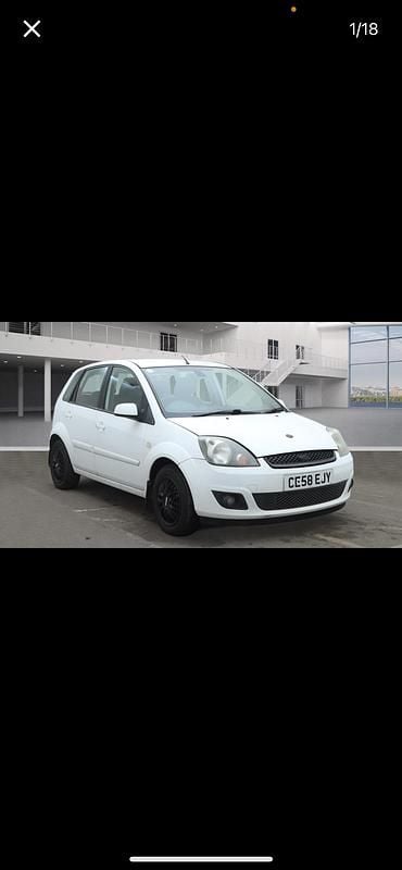 White Used 2008 Ford Fiesta Zetec Hatchback | £990 (Good price) - Image 1/1