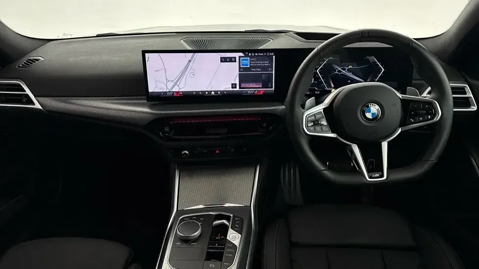 Begagnad BMW 320 M Sport 181 HK (133 kW) 2025 Blå