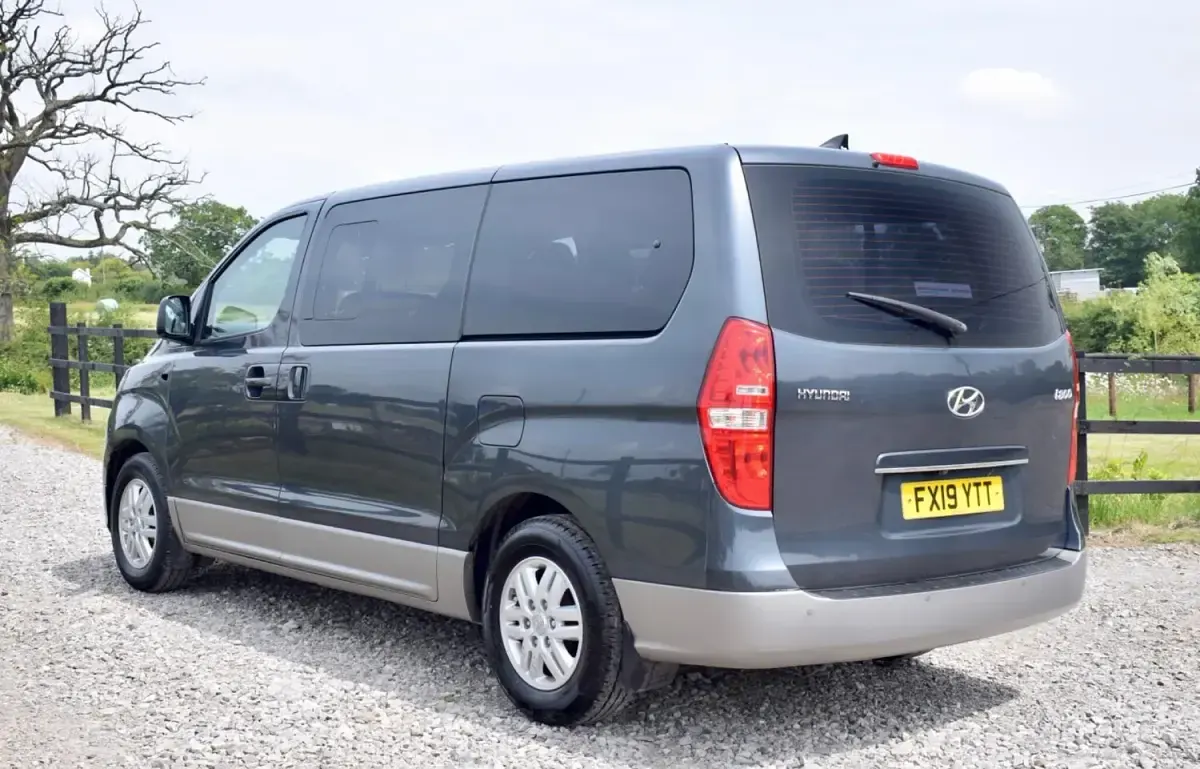 Used Hyundai I800 SE 136 HP (100 kW) 2019 Grey MPV