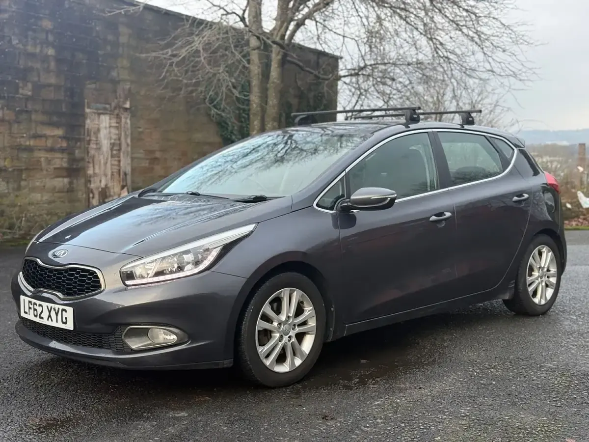 Used Kia Ceed 2012 Silver Hatchback