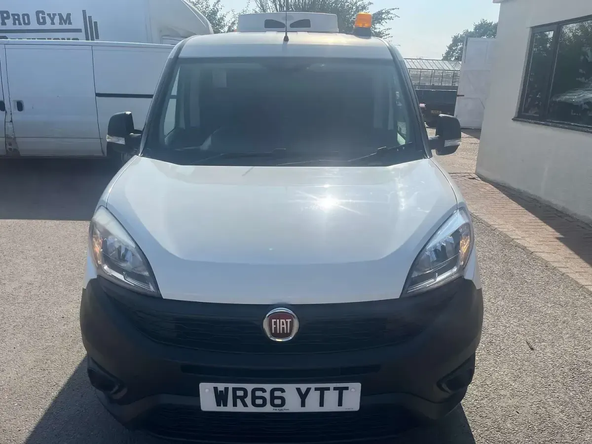 Used Fiat Doblò 2016 White MPV
